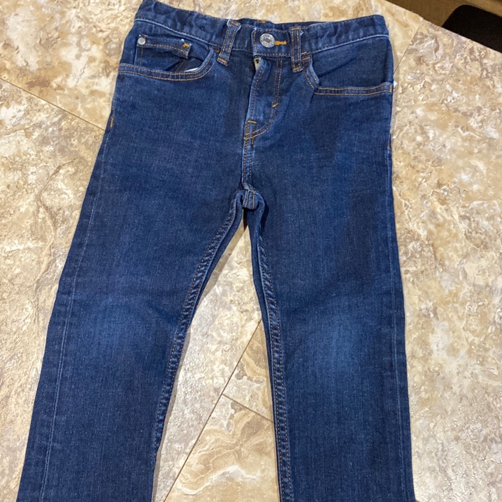 & denium jeans. Size 4/5. In great shape. Some distressing, skinny legs. (5/1)